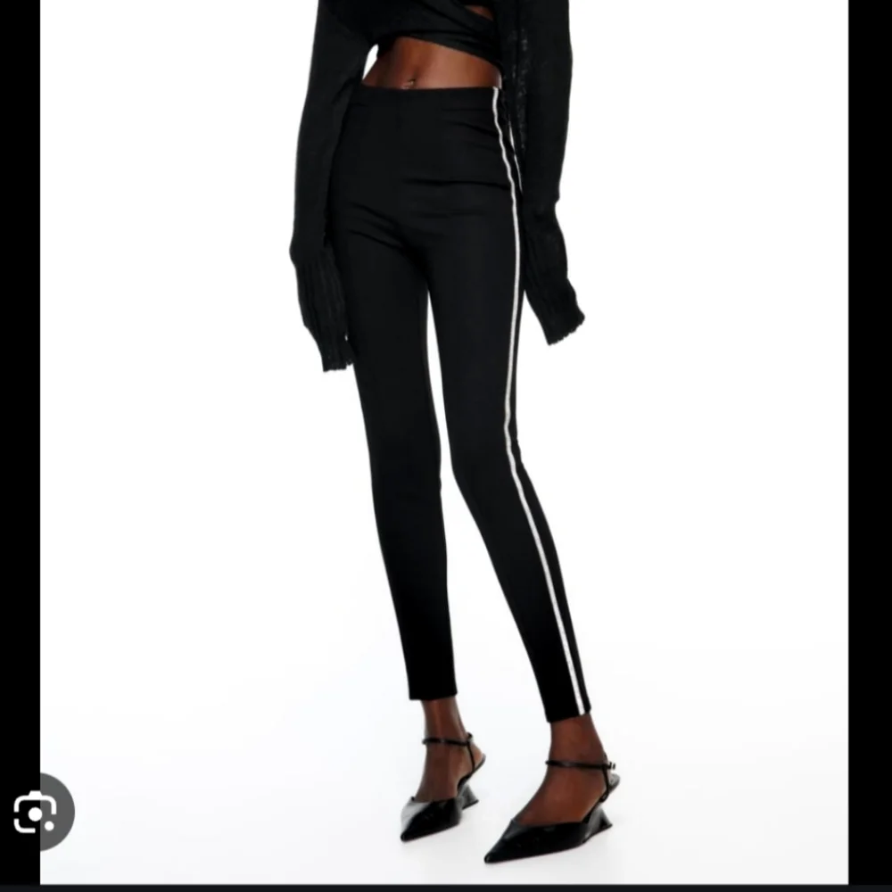 ZARA HIGH RISE LEGGING‎ RHINESTONE SIDE STRIPE SIZE MEDIUM